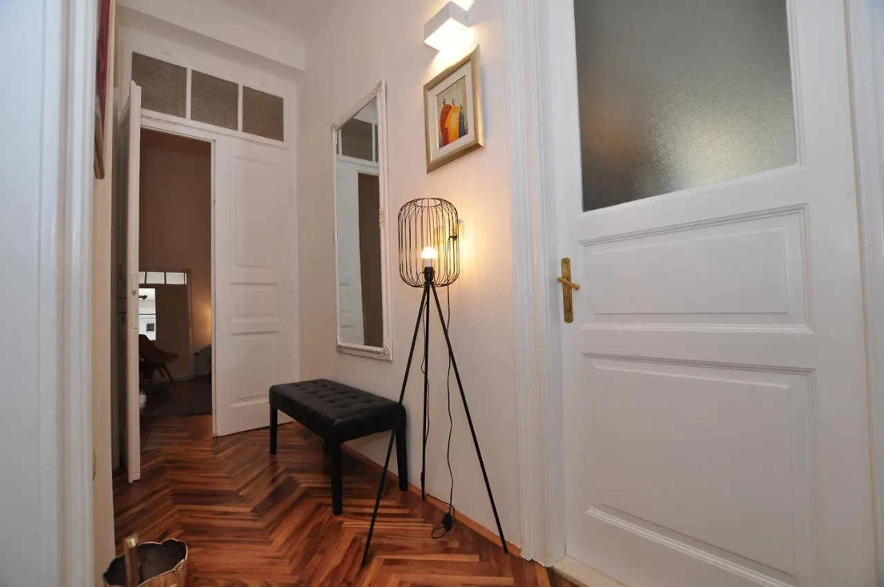 Apartment Moel Split Croatia