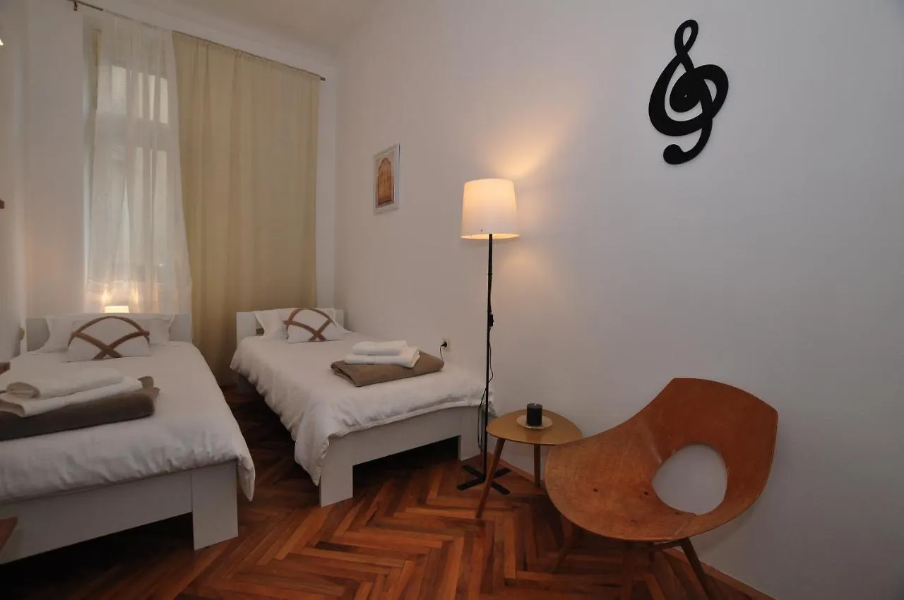 Apartment Moel Split